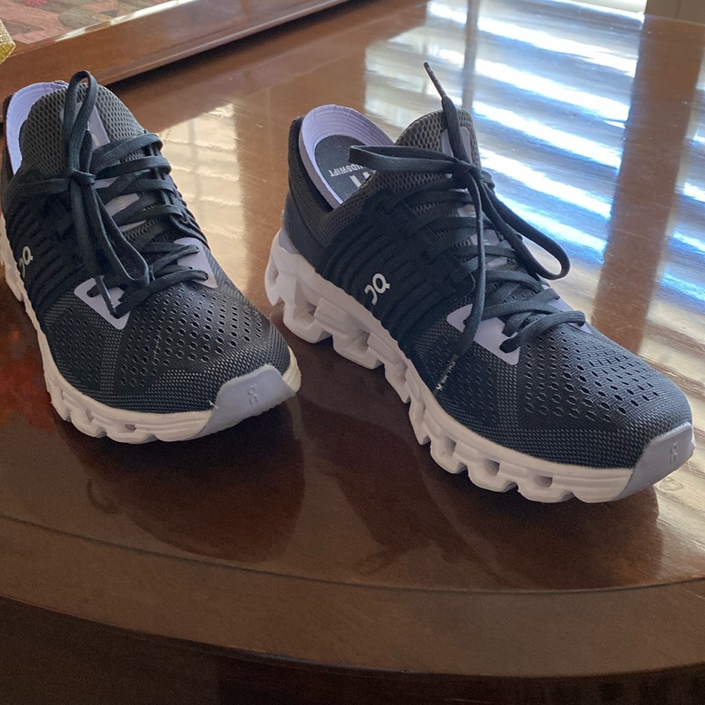 On cloudswift shoes